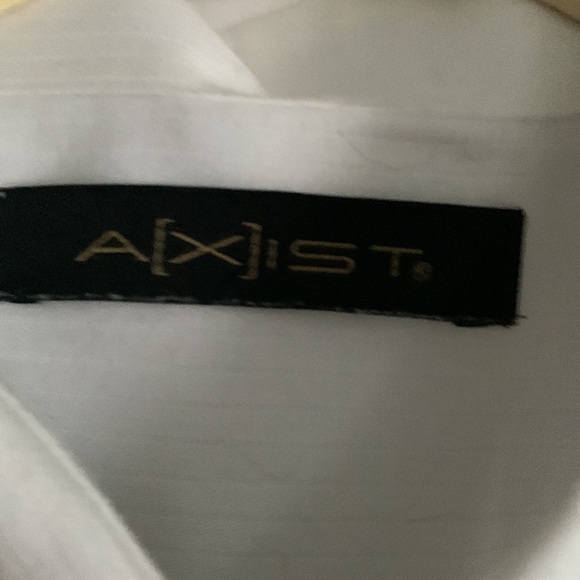 Men’s Axist Crisp White Button-Down Shirt - Picture 5 of 6